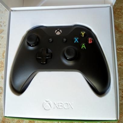 ★ XBOX ONE ワイヤレスコントローラー 現行モデル #委1　for windows