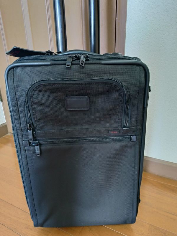 TUMI 22020DH 20インチ 2輪キャスター付きラゲージ ガーメント バッグ スーツケース トランク キャリー