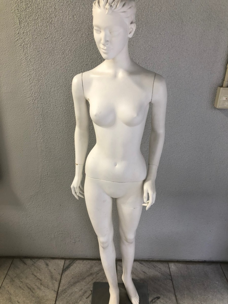 【正規品，得価】 O マネキン 女性型 ホワイト アパレル No2 I-1909-20(女性)｜売買されたオークション情報、yahooの商品情報をアーカイブ公開 - オークファン 女性