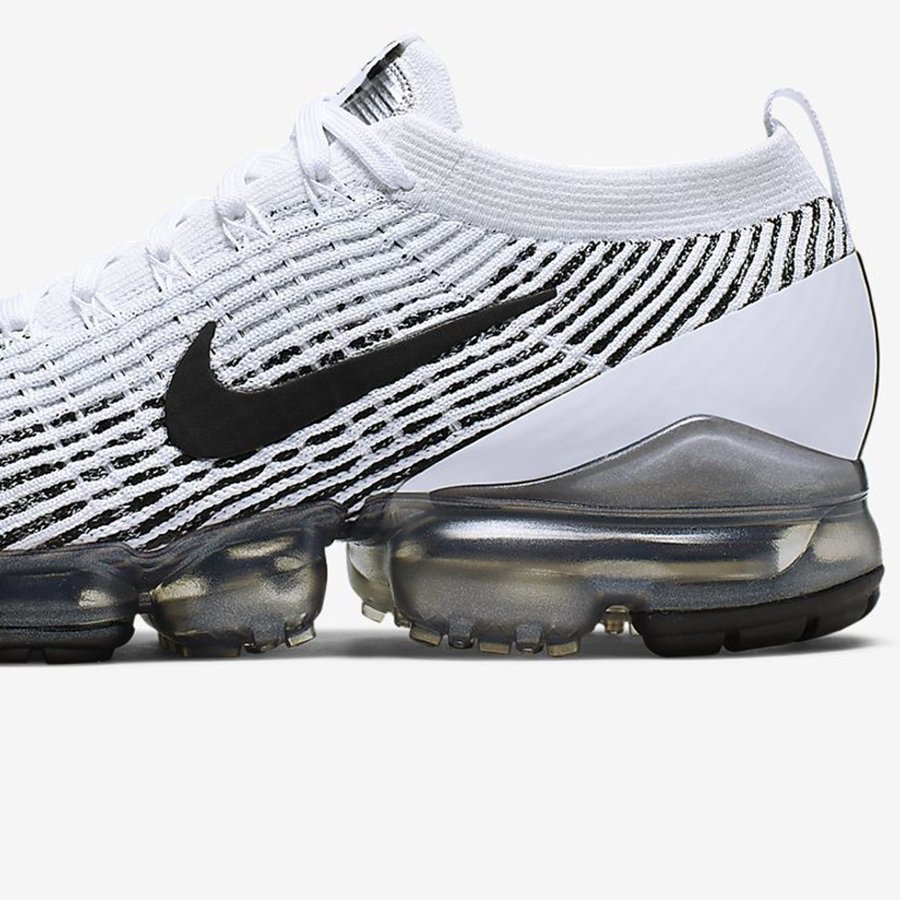 国内正規 NIKE AIR VAPORMAX FLYKNIT “ BLACK/HYPER PUNCH” BLACK/METALLIC SILVER-BLUE LAGOON 新品 849558-015 28.5cm