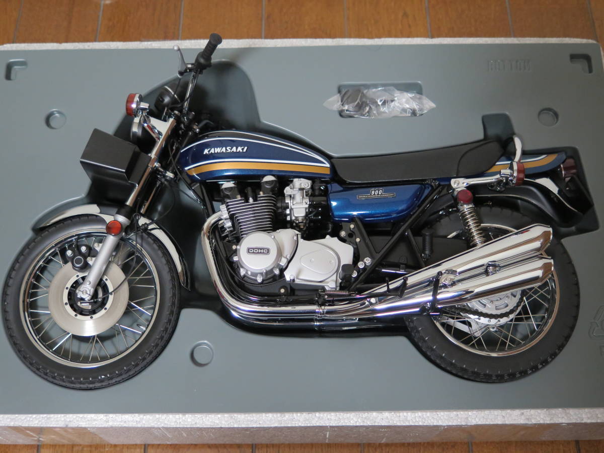☆AUTOart オートアート 1/6 KAWASAKI 900 SUPER FOUR Z1 カワサキ900 