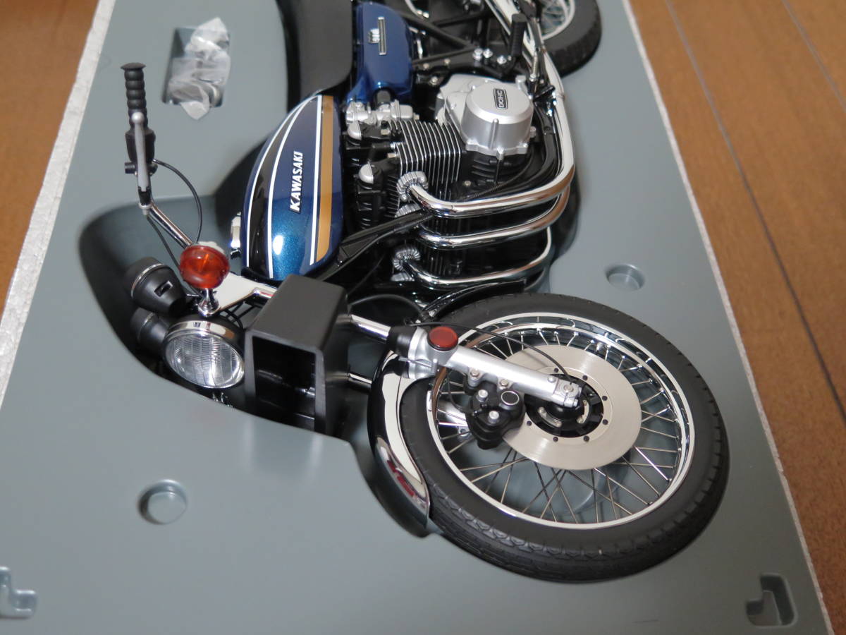 ☆AUTOart オートアート 1/6 KAWASAKI 900 SUPER FOUR Z1 カワサキ900 