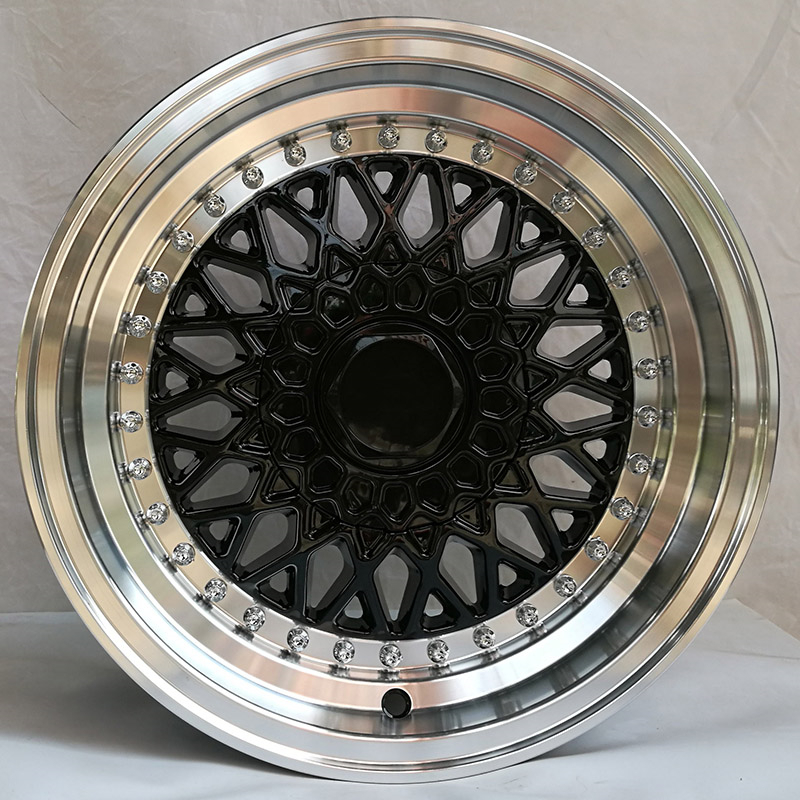 タイヤ、ホイール 交渉中 古ホイール 18インチ 7.5J PCD114.3mm 5穴