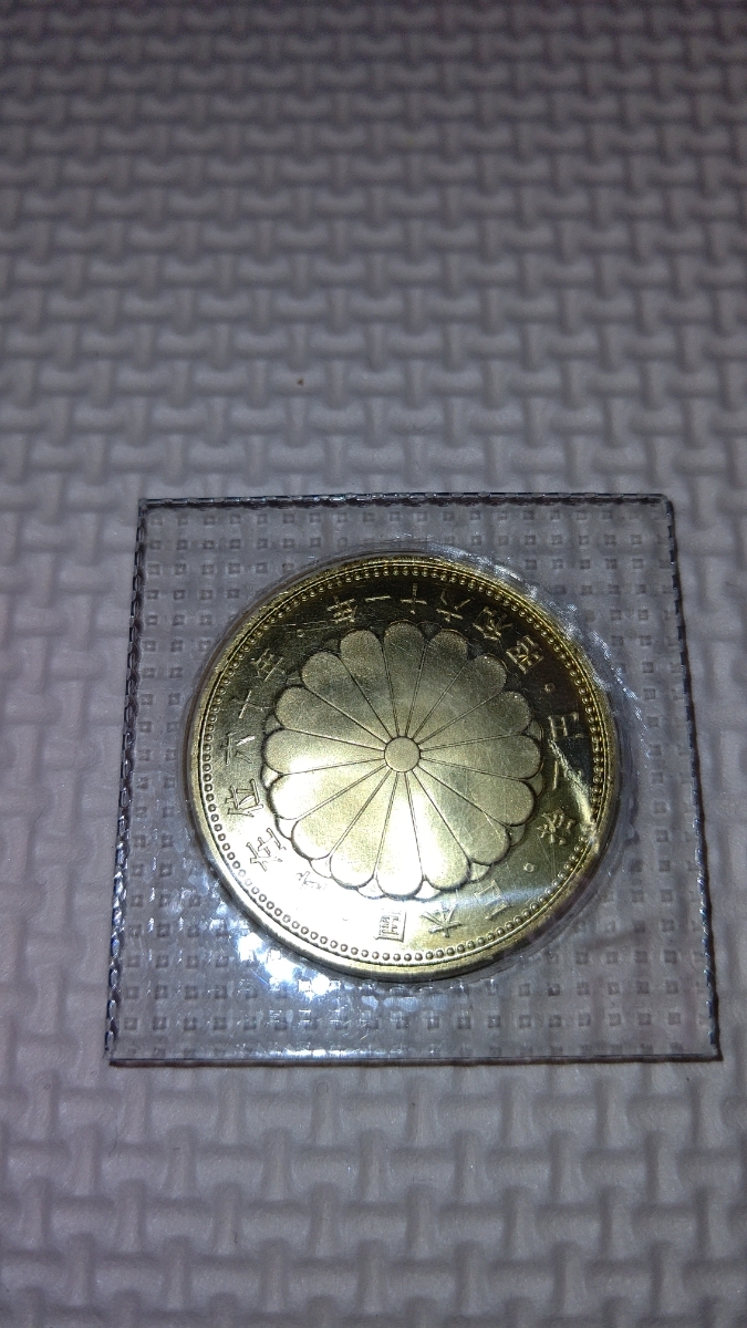 定番人気，お得 昭和天皇御即位60年記念 10万円金貨(金貨)｜売買されたオークション情報、yahooの商品情報をアーカイブ公開 - オークファン 近代