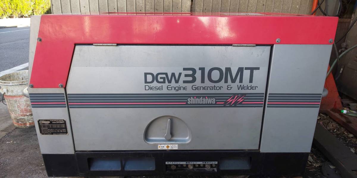 新ダイワ DGW310MT 防音型ディーゼルエンジン発電機兼用溶接機 三相 
