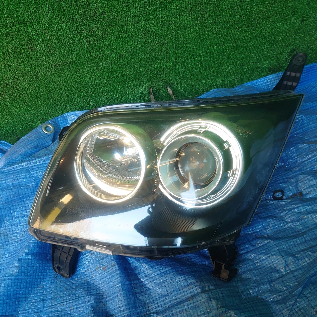 新作入荷，新作 ダイハツ ムーヴカスタム L175S 左ヘッドライト HID 前期