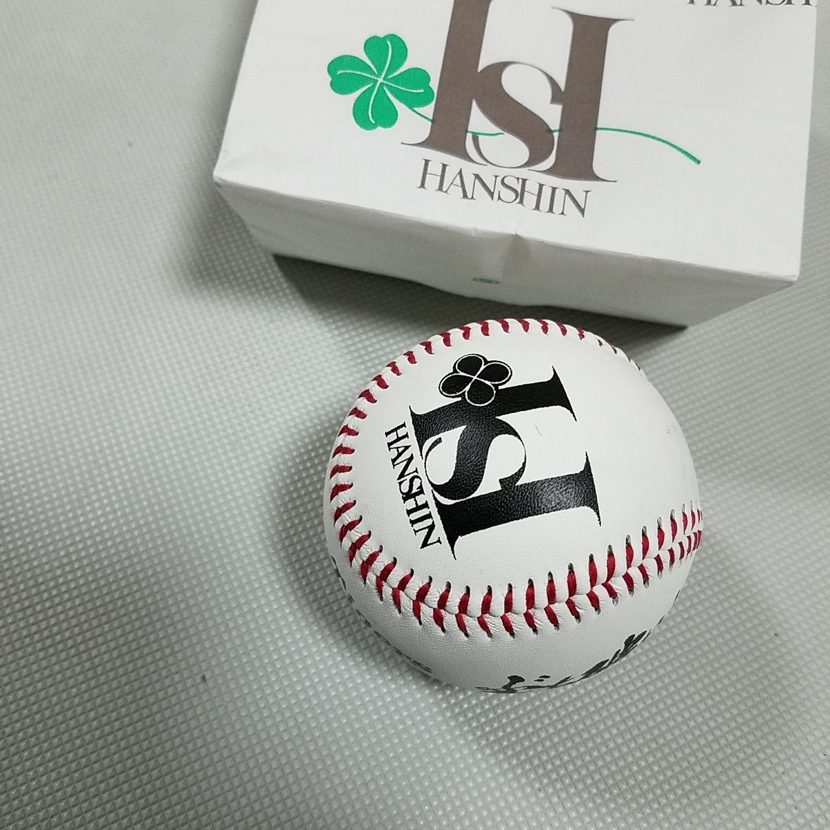 ト*ー様 阪神タイガース　ドリス　2019 ヒーロー賞サインボール 阪神タイガース : プレゼント ニュース メルカリ ドリス選手 直筆