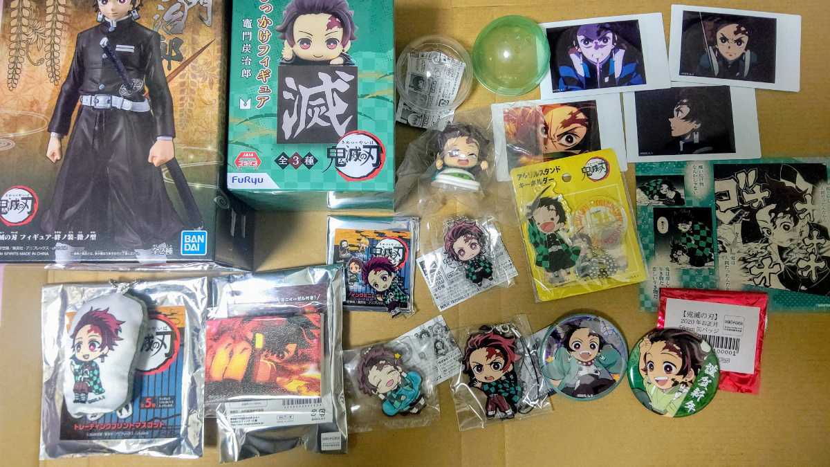 鬼滅の刃 竈門炭治郎 グッズ 大量まとめ売り Demon Slayer 鬼滅の刃 竈門炭治郎 グッズ17点 竈門禰豆子 たんじろうの通販 竈門炭