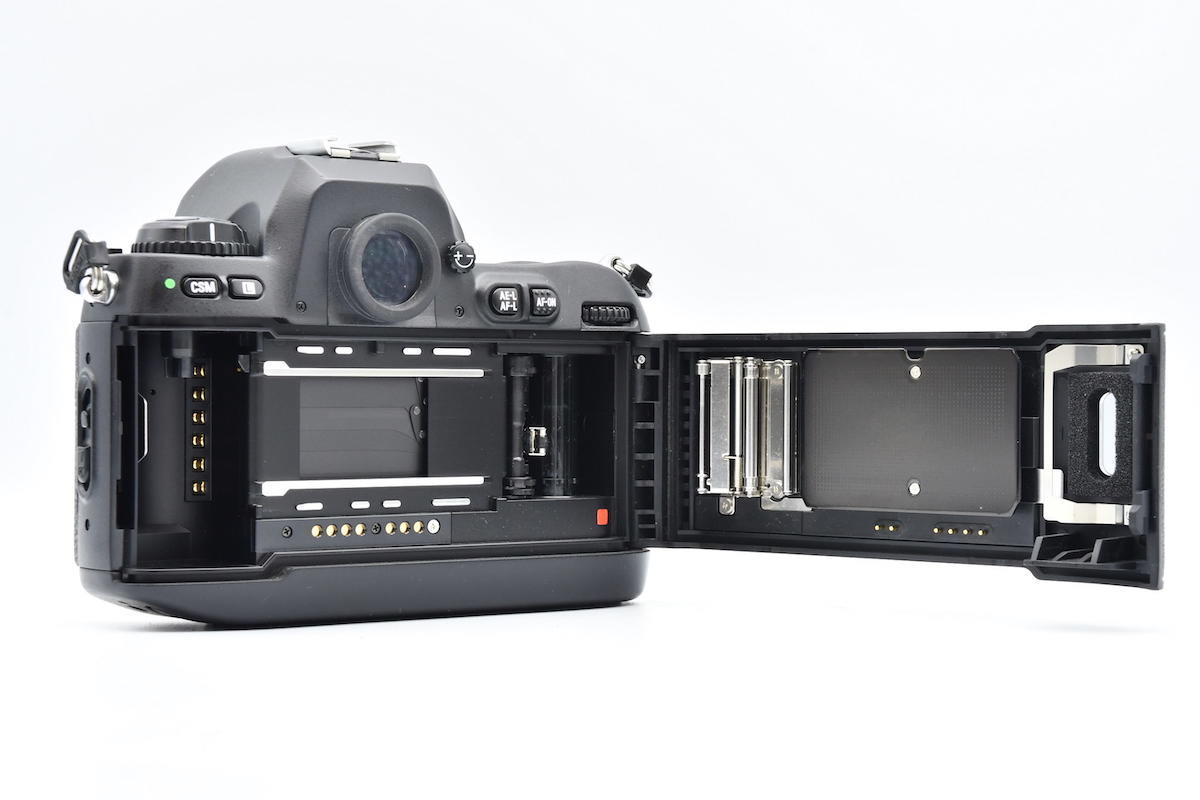 F100 ニコン Nikon ボディ AF ボディ本体 : 一眼レフカメラ フィルム