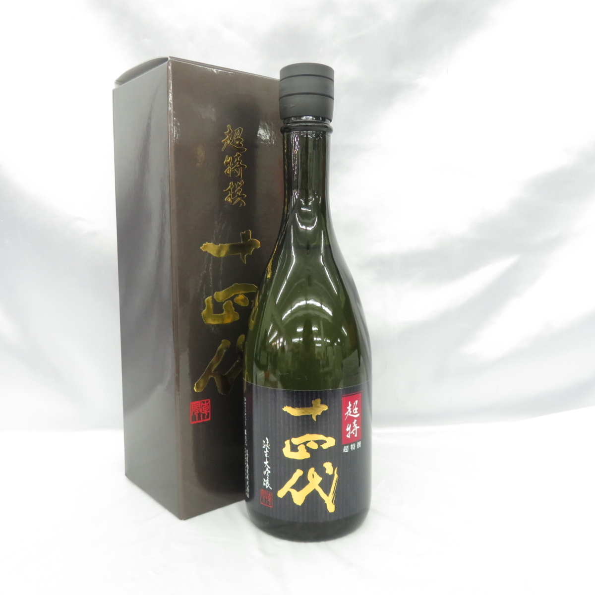 五粮液 500ml : 52度 中国酒 -五粮液の中古品・新品・未使用 食品 (ご
