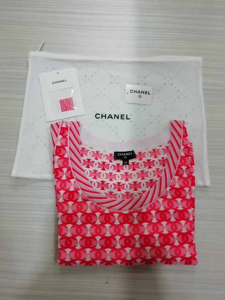 CHANEL シャネル レッド×CCロゴ トップス タンクトップ 34 P60691