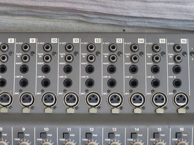 TASCAM 16Chアナログミキサー M-2516 動作品 高音質 ハードケース付き