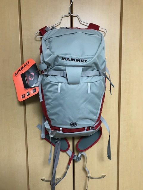 送料無料，お買い得 MAMMUT Light Removable Airbag 3.0 アバランチエアバッグ ボンベ別売り マムート 雪崩 バックカントリー(その他)｜売買されたオークション情報、yahooの商品情報をアーカイブ公開 - オークファン その他