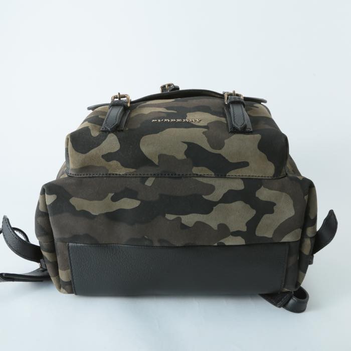 バーバリー　バッグ 新品】BURBERRY◇バーバリー◇カモフラージュ リュックサック☆バック