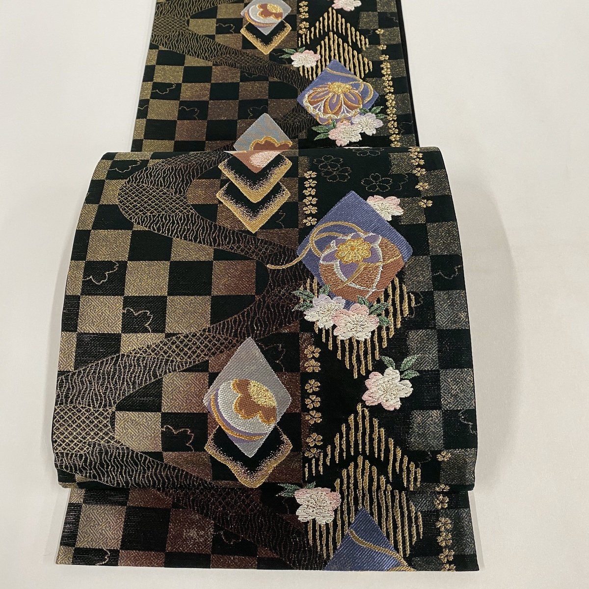 袋帯 美品 秀品 やまと 手鞠 市松模様 金糸 唐織 黒 六通 正絹 【中古】