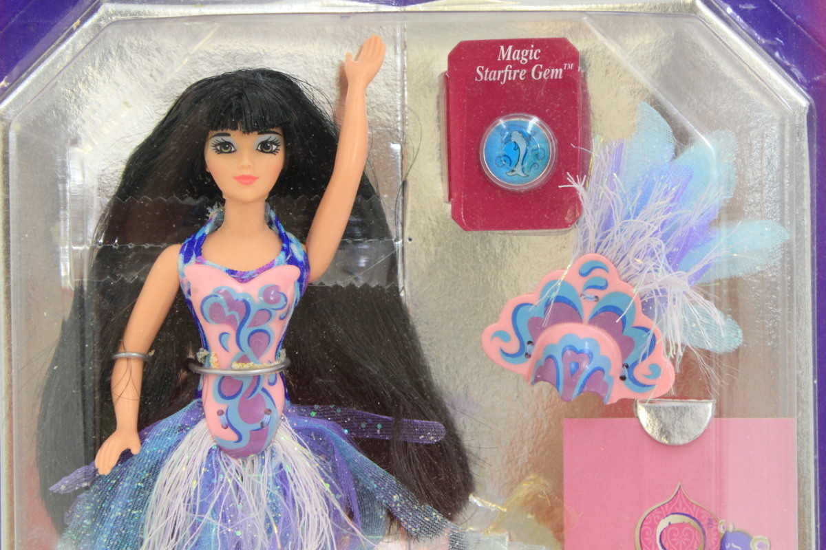 Mattel マテル Princess Tenko Barbie Doll プリンセス天功 バービードール Sapphire Sea Dolphin Tenko A5870 キャラクタードール 売買されたオークション情報 Yahooの商品情報をアーカイブ公開 オークファン Aucfan Com