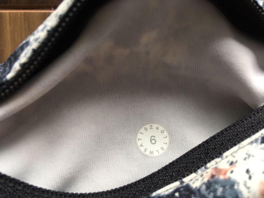 ルルレモン lululemon Speed Up Tight サイズ6 新品同様超美品