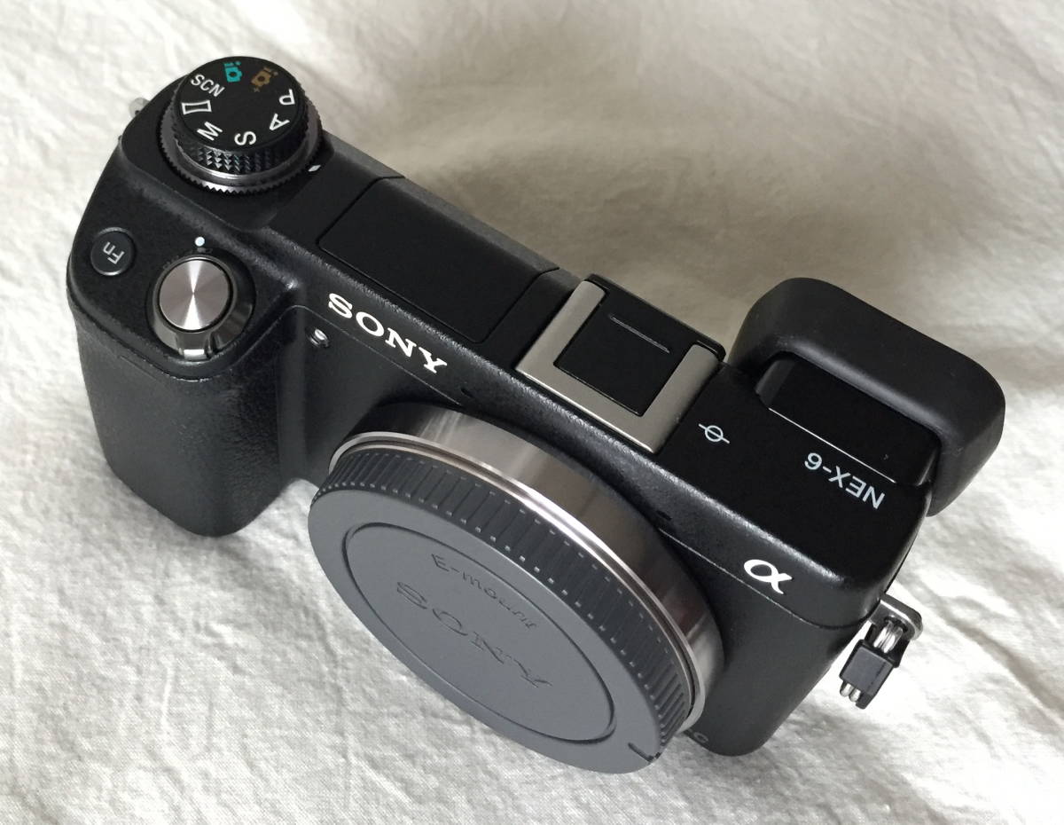 SONY NEX-6 ボディ】［送料込み］ 美品 SONY APS-Cミラーレス一眼