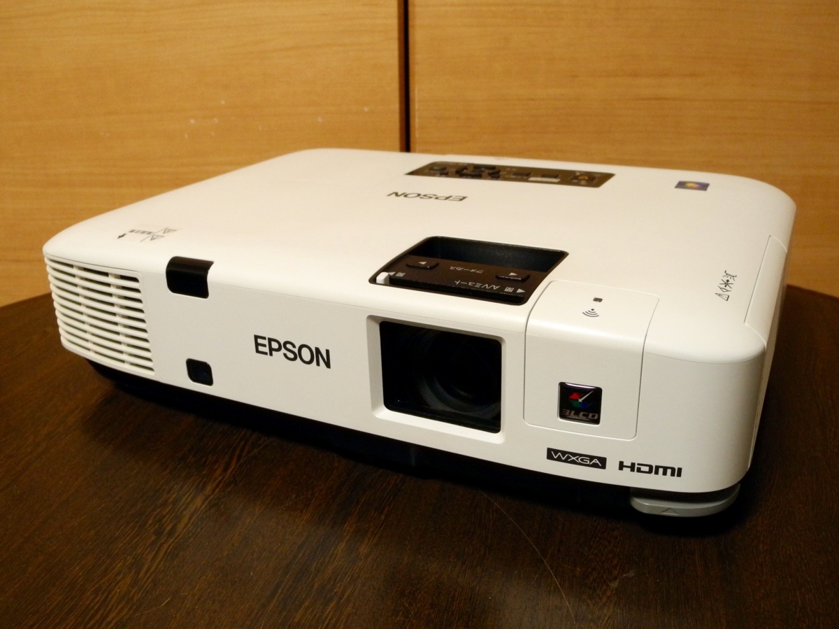 ☆EPSON 多機能ビジネスプロジェクター・EB-1925W（524/22時間）綺麗