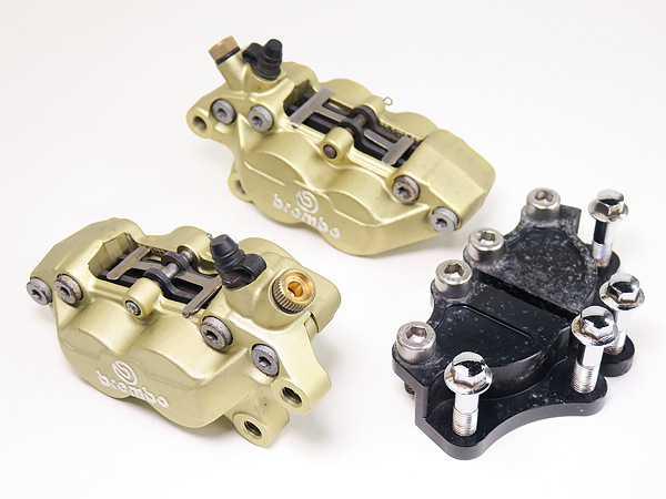 GPz1100 ZXT10E ブレンボ製フロントキャリパー左右！E46KA 水冷