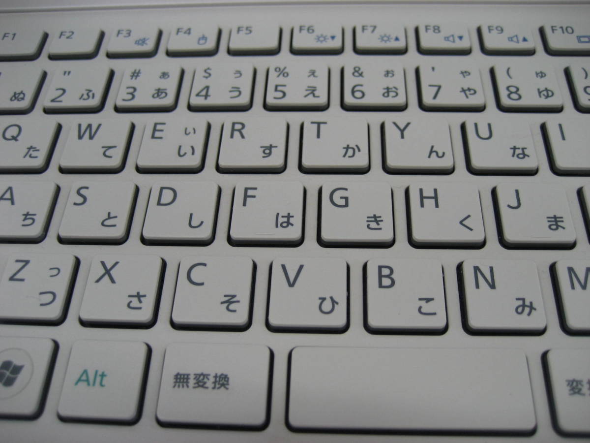 美品 中古 白 ノートパソコン 15.6インチ windows10 office2019 4GB
