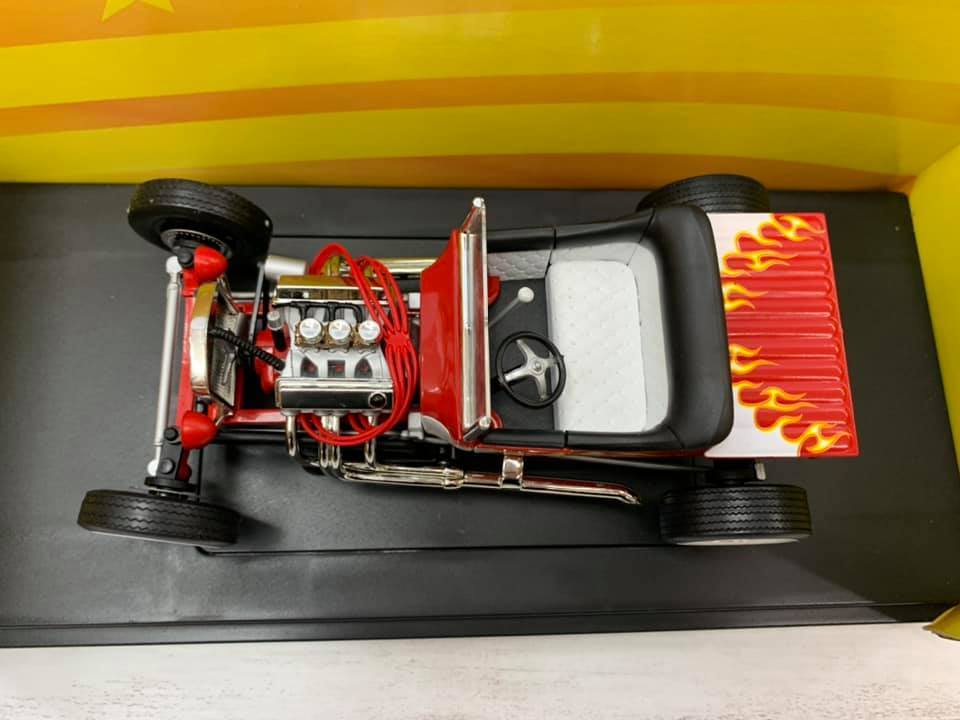 〇 AMERICAN MUSCLE FORD T-BUCKET 1:18 SCALE LIMITED EDUTION DIE