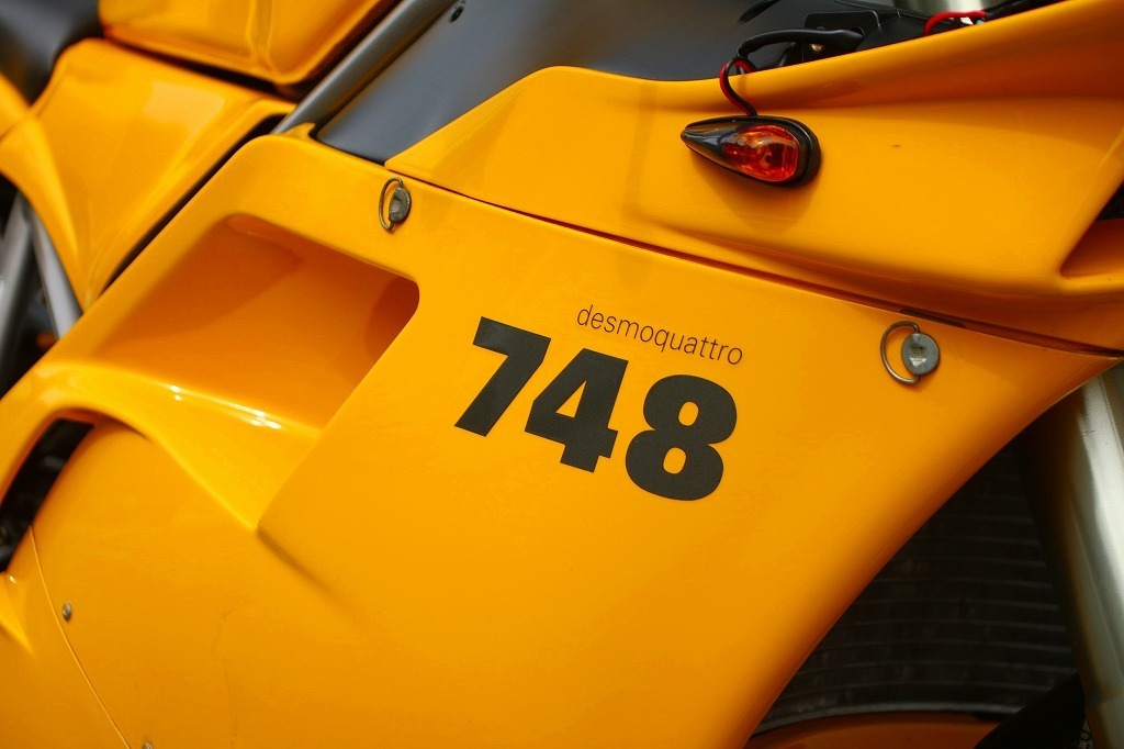 DUCATI 748モノポスト/フルパワー/イエロー/2001年/STMクラッチ/DUCATIパフォーマンス/車検60枚以上掲載/タンブリーニデザイン Ducati 0 1 Video, Specs, 748S