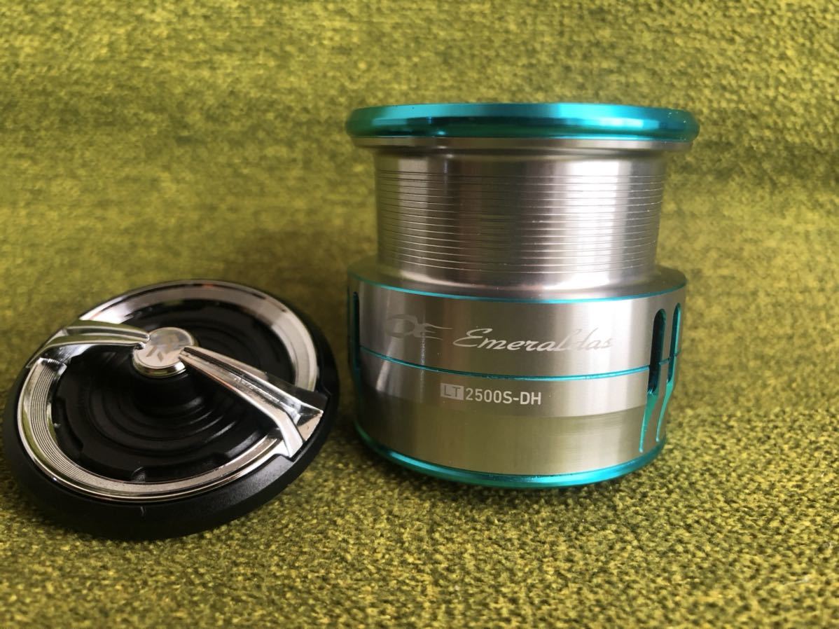 人気セール，豊富な ダイワ エメラルダス LT2500S-DH 純正 スプール スプールノブ DAIWA EMERALDAS(ダイワ)｜売買されたオークション情報、yahooの商品情報をアーカイブ公開 - オークファン ダイワ