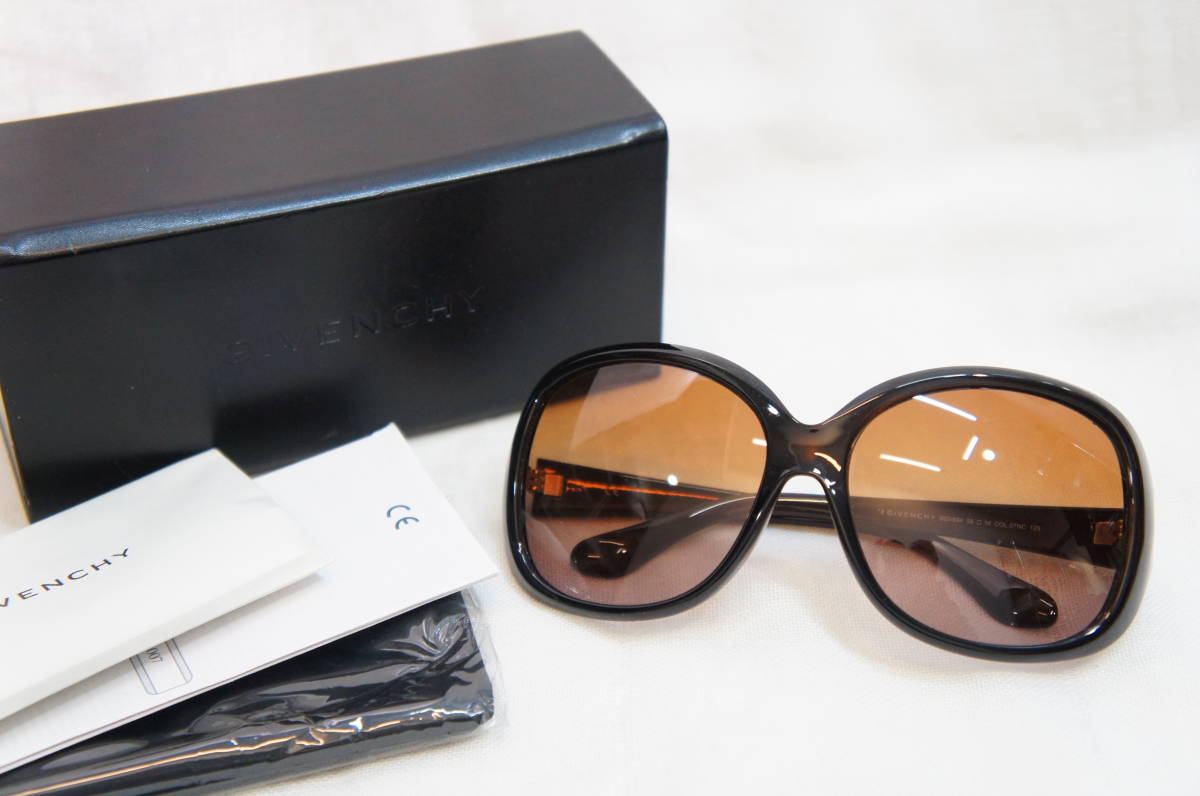 GIVENCHY | サングラス 4G in - metal Tape オーバーサイズフレーム 