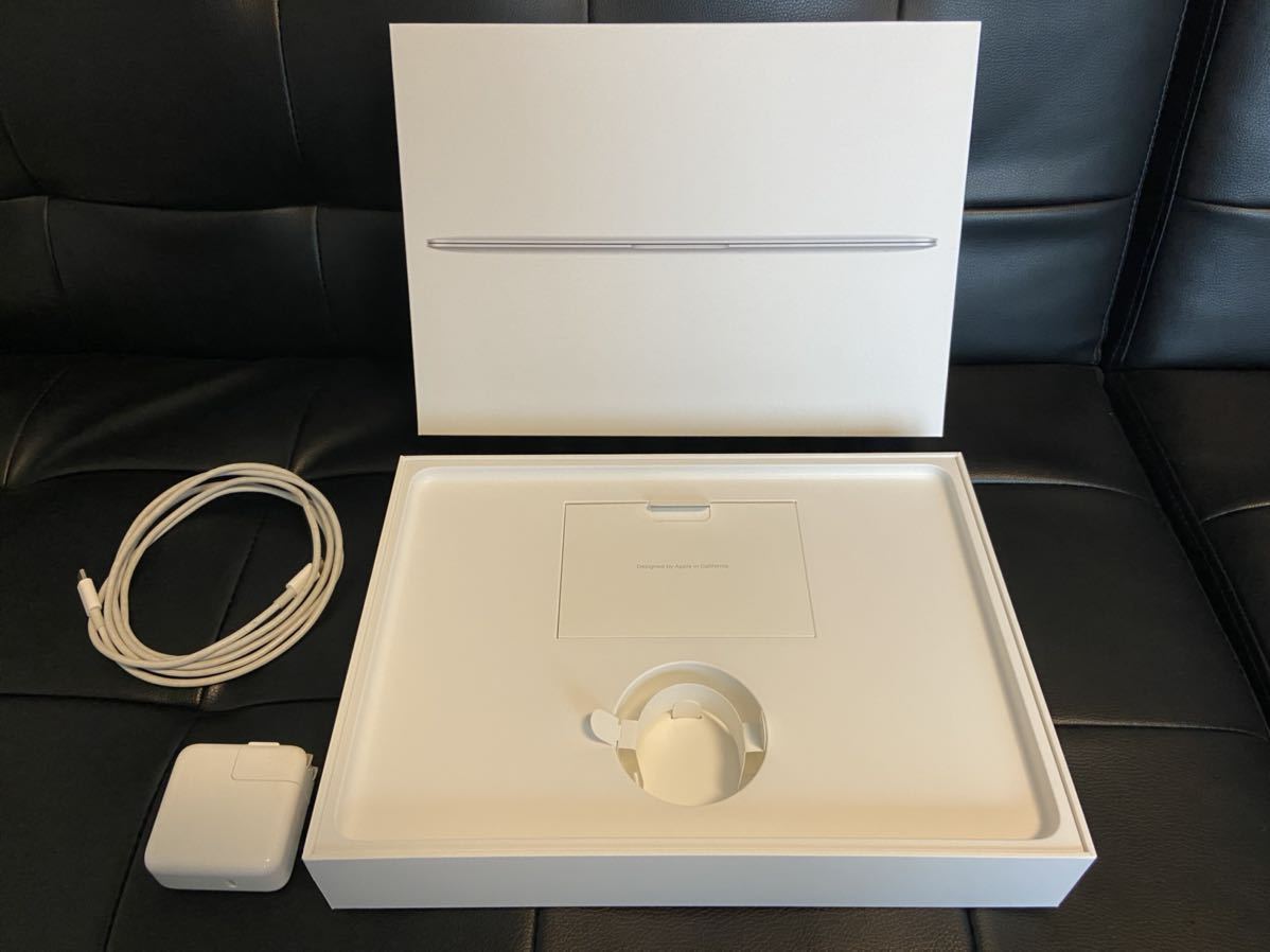 MacBook 2017/256GB/メモリ8GB/シルバー/12インチRetinaディスプレイ/Mac OS Catalimna/美品/外箱、付属品完備/定価142，800円　Apple MacBook 整備済み品Apple Retina Mid-2017 MNYH2J／A 2017の通販