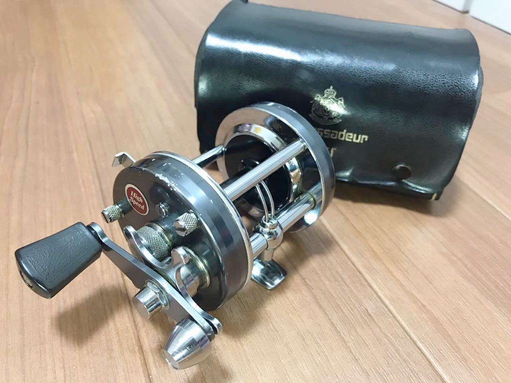 爆買い，豊富な 稀少 オールド アブ ABU ビッグA アンバサダー 6500C ブルーグレー 良品 フットNO 730901 革ケース付き(アブガルシア)｜売買されたオークション情報、yahooの商品情報をアーカイブ公開 - オークフ アブガルシア