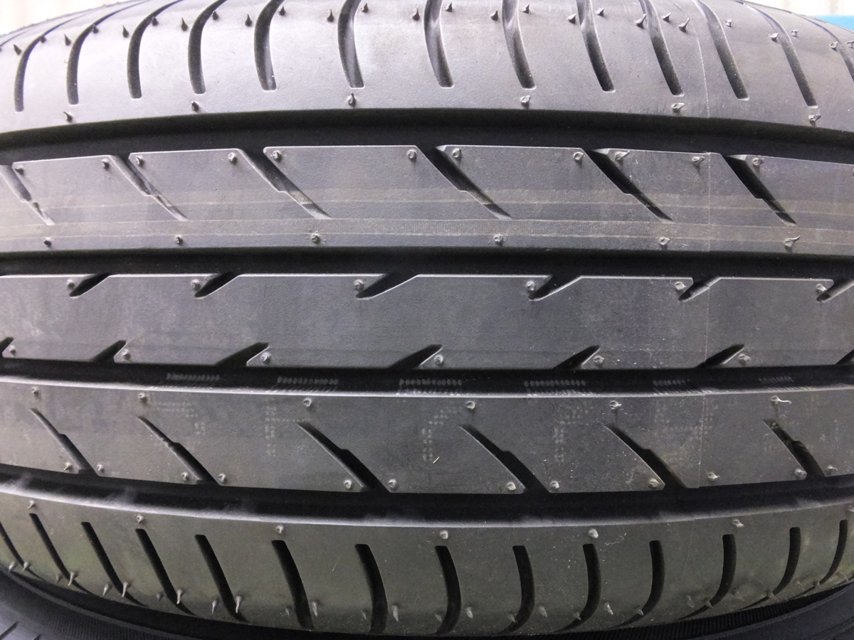 新車外し☆トヨタ エスクァイア 純正 195/65R15 ヨコハマ ブルーアース 