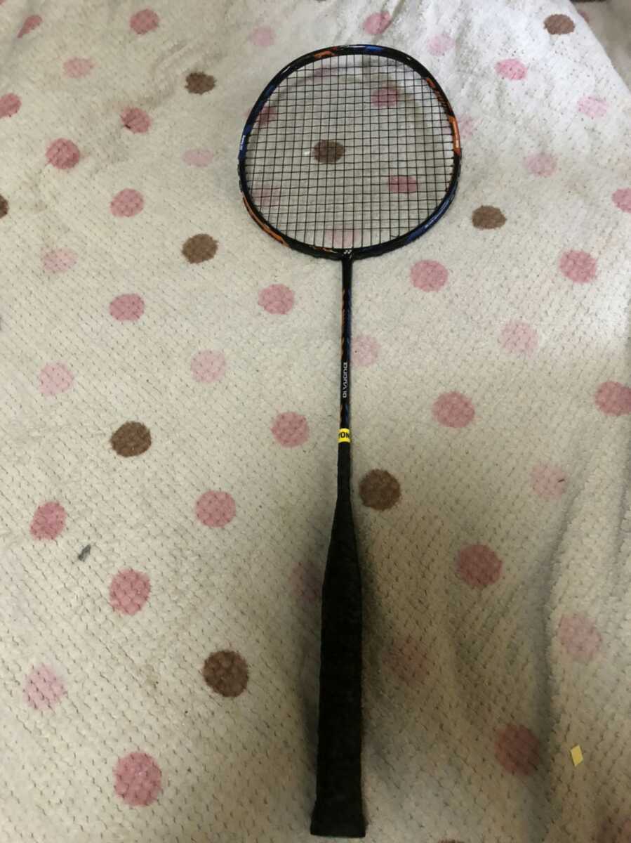 美品 DUORA10 3U5 中古 到着後すぐに使用可能！ バドミントンラケット 