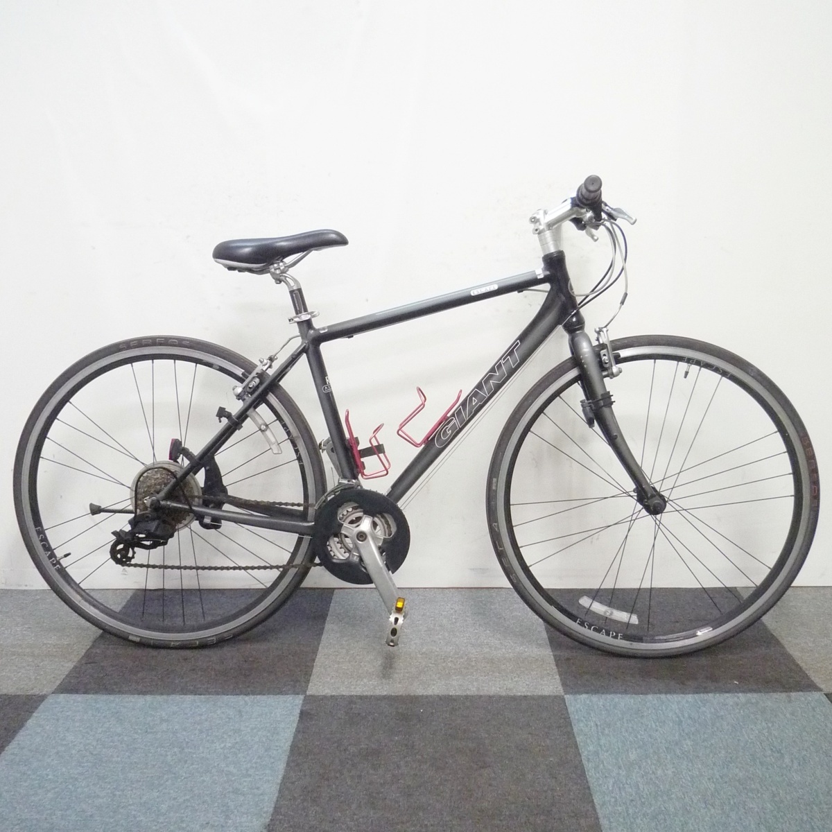 GIANT ESCAPE Sサイズ 700×28C クロス 8-17-6K GIANT ジャイアント