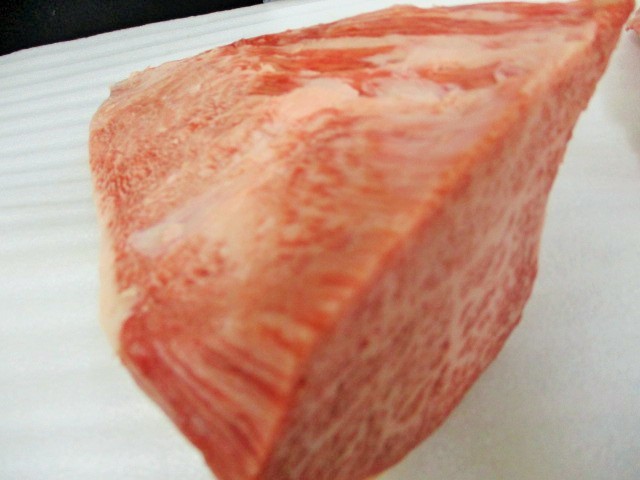 ◇◇ 松阪牛A５牝 １，９３ｋｇ 特選ラム芯（２分割） ◇◇松阪牛