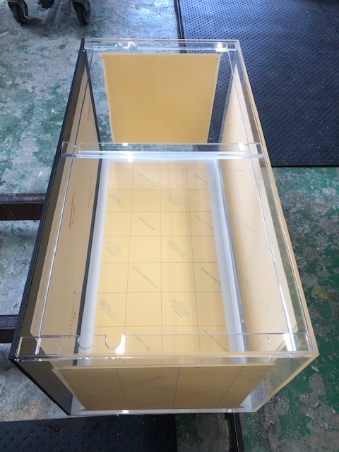 特価1台限り 900×450×450 背黒、底白 5/6㍉