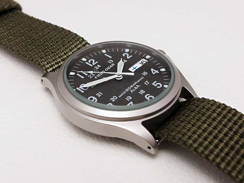 日本製【中古品】セイコー ALBA フィールドギア V743-8000 FIELD GEAR