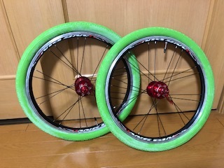 爆買い，高品質 20インチ 406ホイール 前後 v/ディスク対応 100/135ｍｍ(その他)｜売買されたオークション情報、yahooの商品情報をアーカイブ公開 - オークファン ホイール（完組、手組）