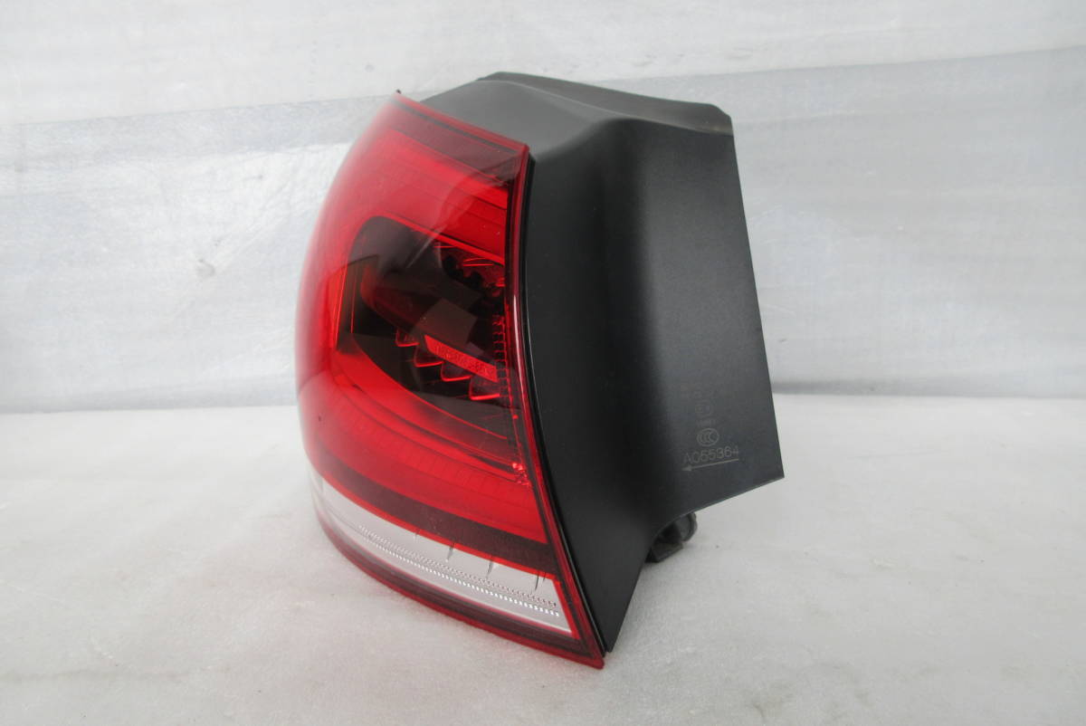 送料込み即決 ◇ Aクラス W176 後期 ⁄ LED ◇ ベンツ 純正 左 テール