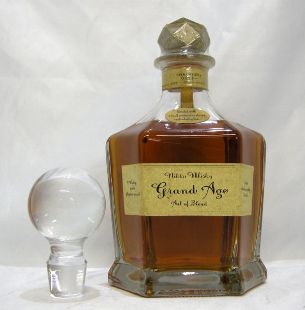 驚きの破格値，新品 1000円スタート 酒 NIKKA WHISKY Grand Age Art of Blend ニッカ グランド エイジ 660ml 45% 未開栓 替え栓付 Q893(日本)｜売買されたオークション情報、yahooの商品情報をアーカイブ公開 - オークファン 日本