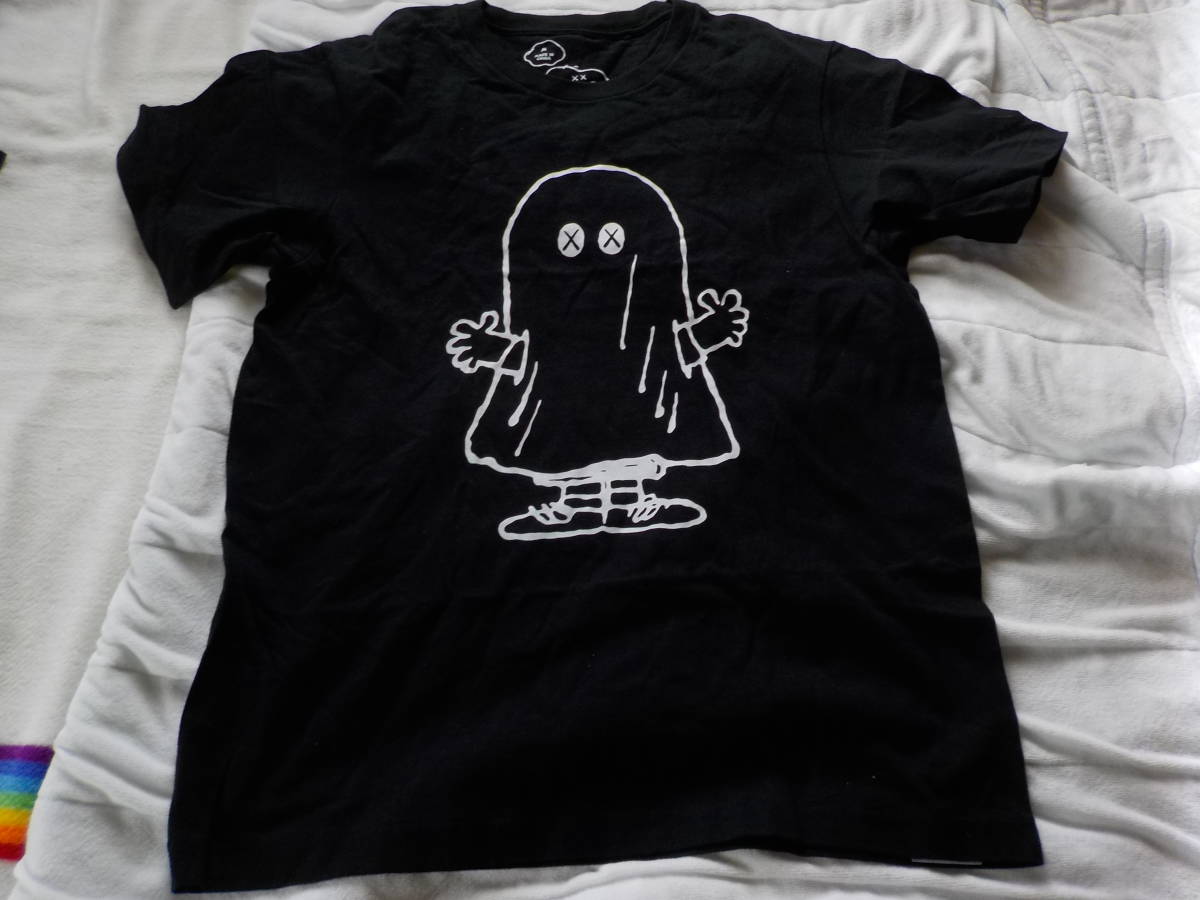 ユニクロ スヌーピー Kaws チャーリーブラウンおばけ半袖tシャツ M 黒 半袖tシャツ 売買されたオークション情報 Yahooの商品情報をアーカイブ公開 オークファン Aucfan Com