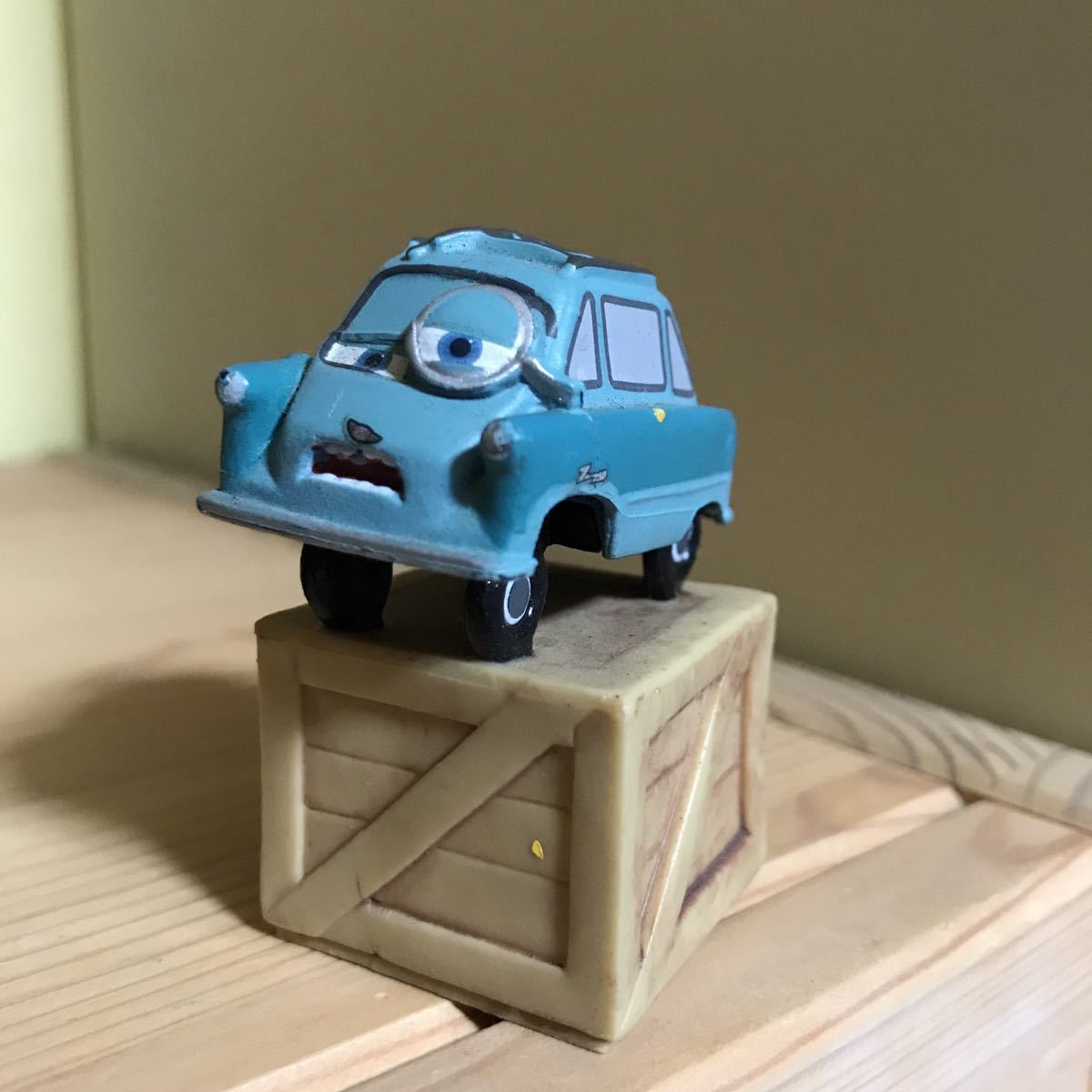 カーズ フィギュア カーズ ザンダップ教授 カーズ プロフェッサーz フィギュア カーズ 売買されたオークション情報 Yahooの商品情報をアーカイブ公開 オークファン Aucfan Com