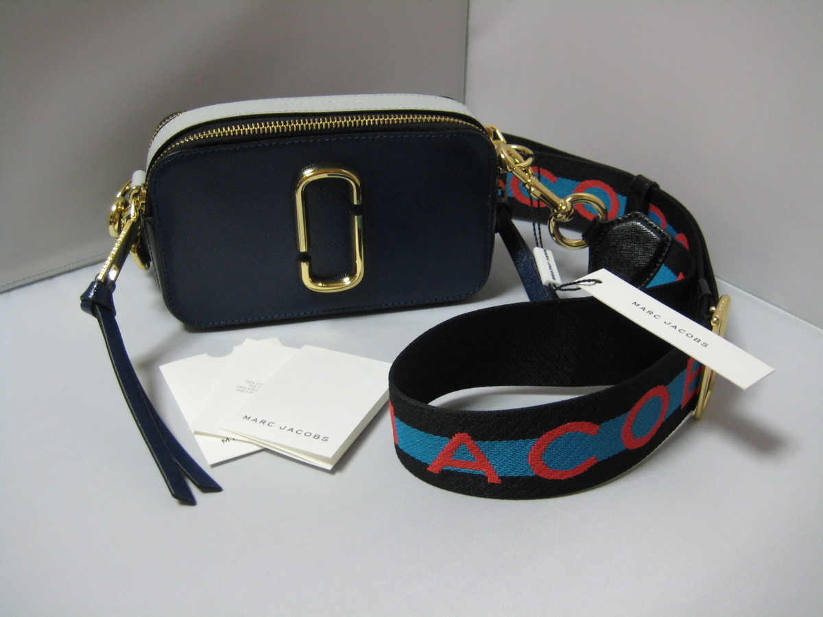 未使用 マークジェイコブス スナップショット ショルダー ブルーシーマルチ 取説 タグ付 MARC JACOBS SNAPSHOT BLUE SEA MULTI レザー