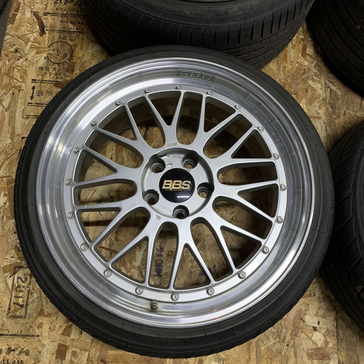 最安値!! BBS LM 19インチ 9J+38 10J+40 PCD114.3 225.245 35 19 LM118 