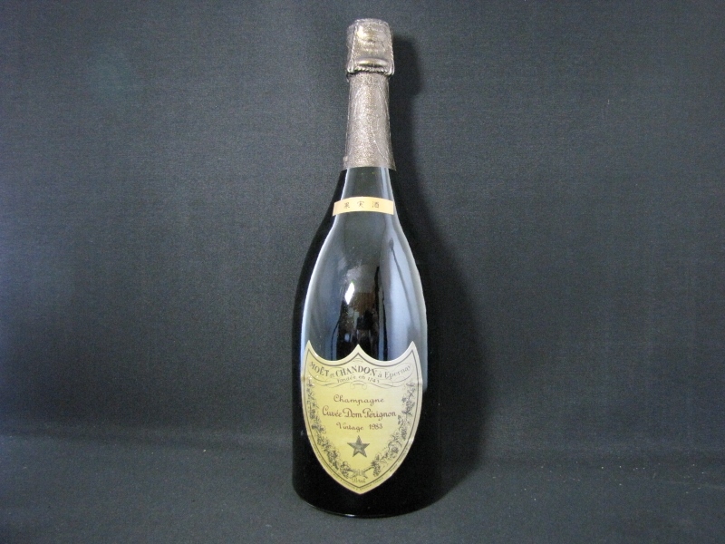 【新品】 1983年 ドン ペリニヨン シャンパン 750ml ヴィンテージ ドンペリ モエ エ シャンドン(ドン・ペリニヨン)｜売買されたオークション情報、yahooの商品情報をアーカイブ公開 - オークファン スパークリング
