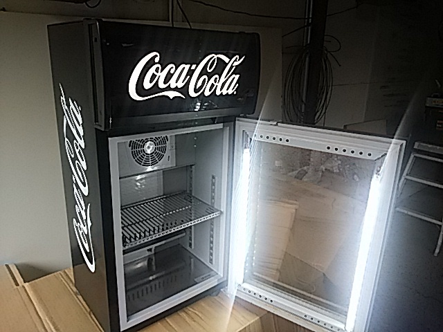 コカ・コーラ Coca-Cola 冷蔵ショーケース JR-CC25A ブラック【容量25L