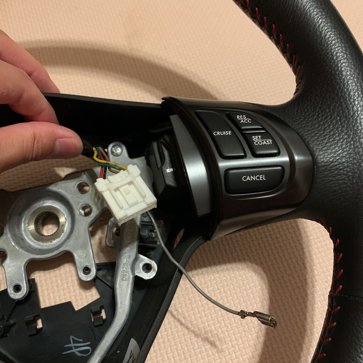 スバル 純正ステアリング インプレッサ Wrx Sti Grb Grf Gvb Gvf ハンドル エアバッグ オートクルーズスイッチ付き ステアリング ハンドル本体 売買されたオークション情報 Yahooの商品情報をアーカイブ公開 オークファン Aucfan Com