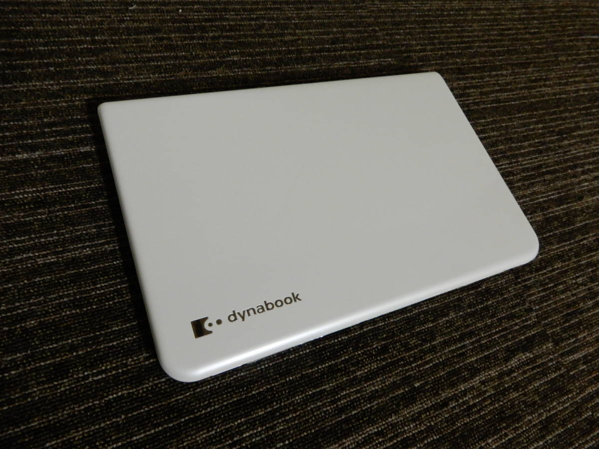 TOSHIBA dynabook T554/67KW Windows8.1 Core i7搭載 8GB ノートPC