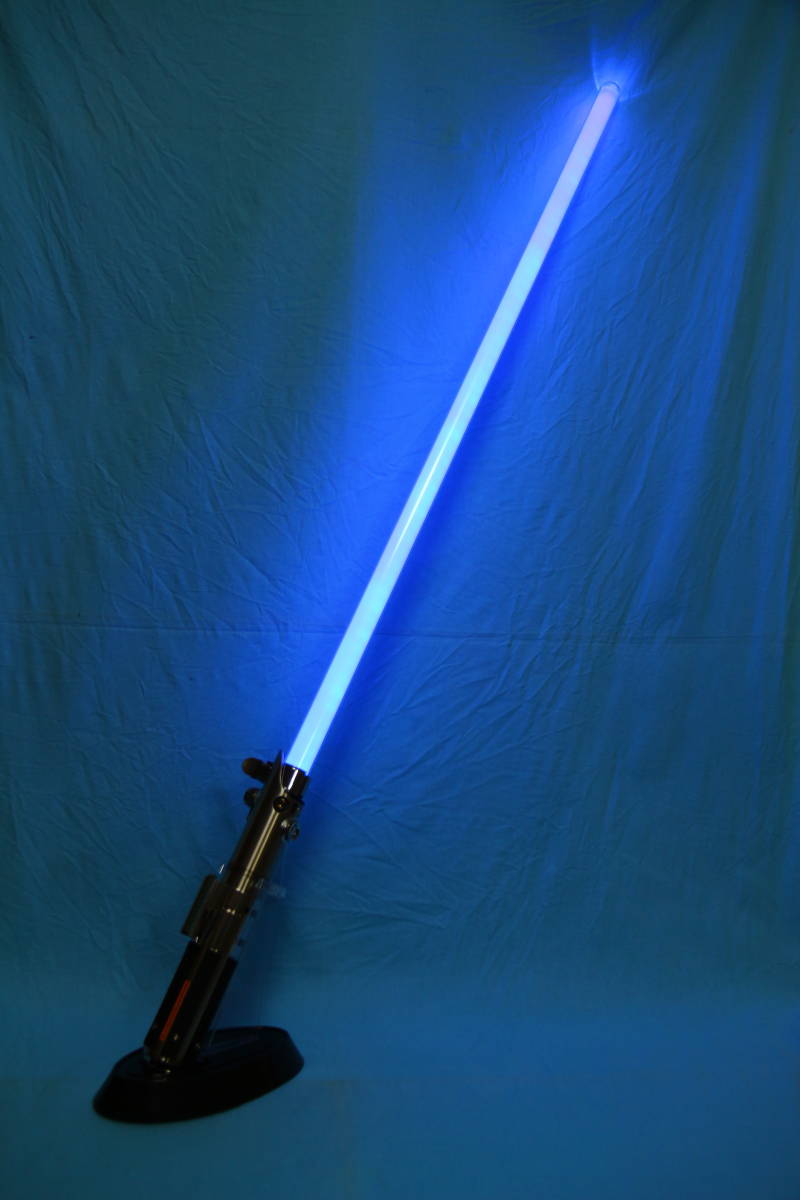 大人気，定番 USディズニー限定スター ウォーズ公認レイ REY ライトセーバー(スター・ウォーズ)｜売買されたオークション情報、yahooの商品情報をアーカイブ公開 - オークファン スター・ウォーズ