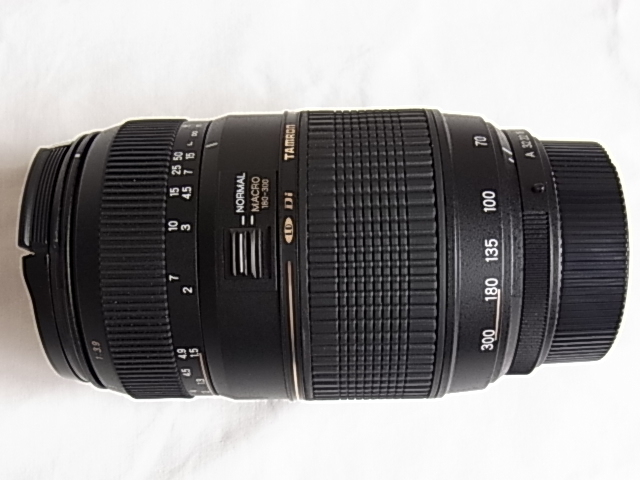 LD 70-300mm Di TAMRON MACRO AF F4-5.6 1:2 F⁄4-5.6 : 望遠